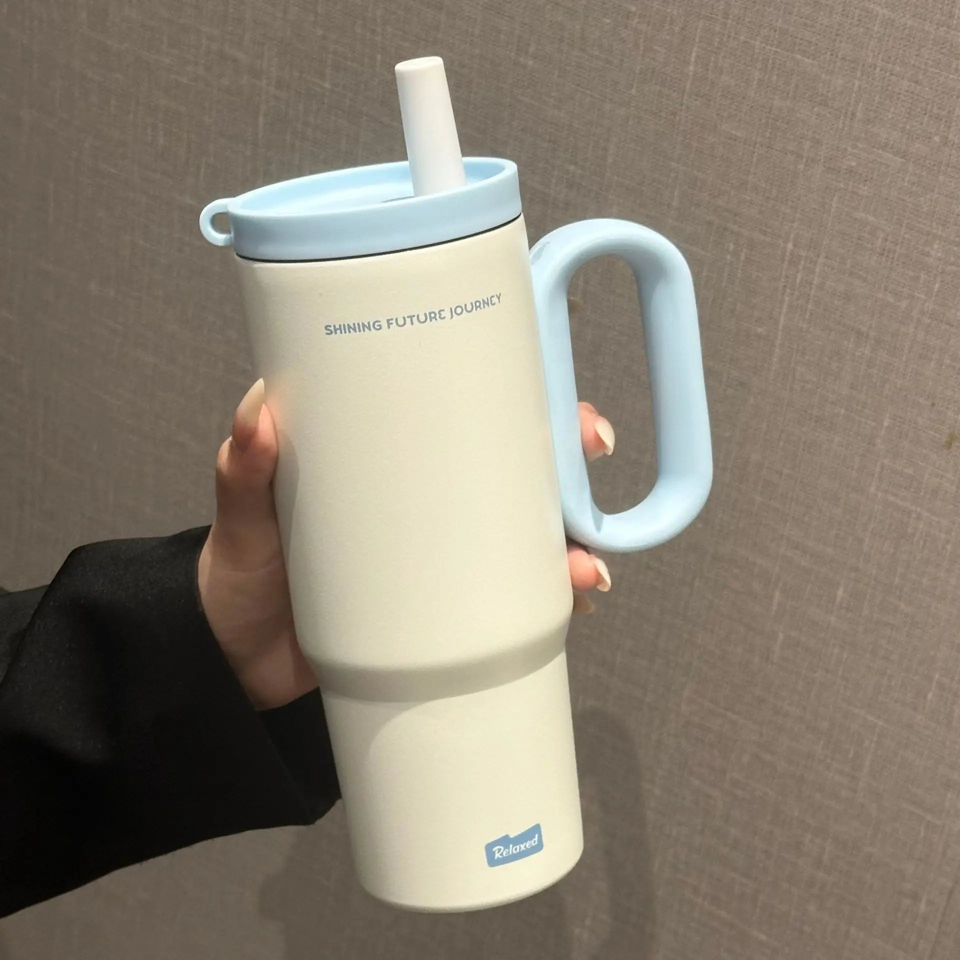 Copo Térmico em Aço Inoxidável 720ml — Com Palhinha e Asa