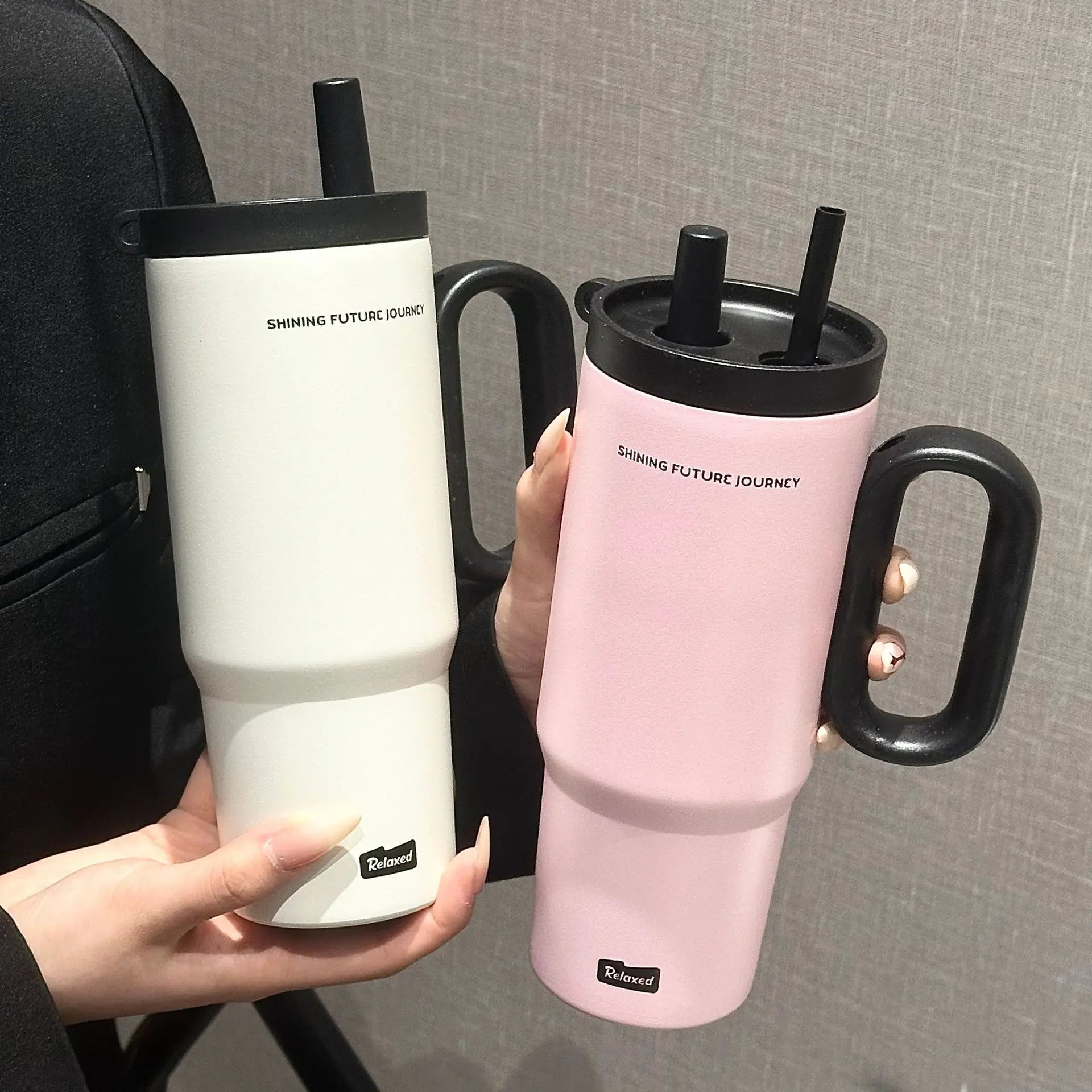 Copo Térmico em Aço Inoxidável 720ml — Com Palhinha e Asa